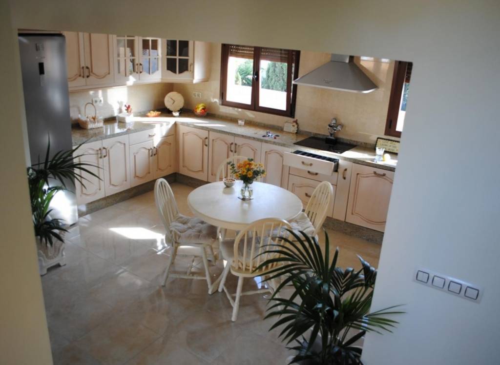 Resale - Villa - Pinoso