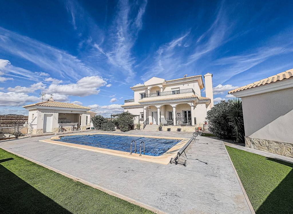 Resale - Villa - Pinoso