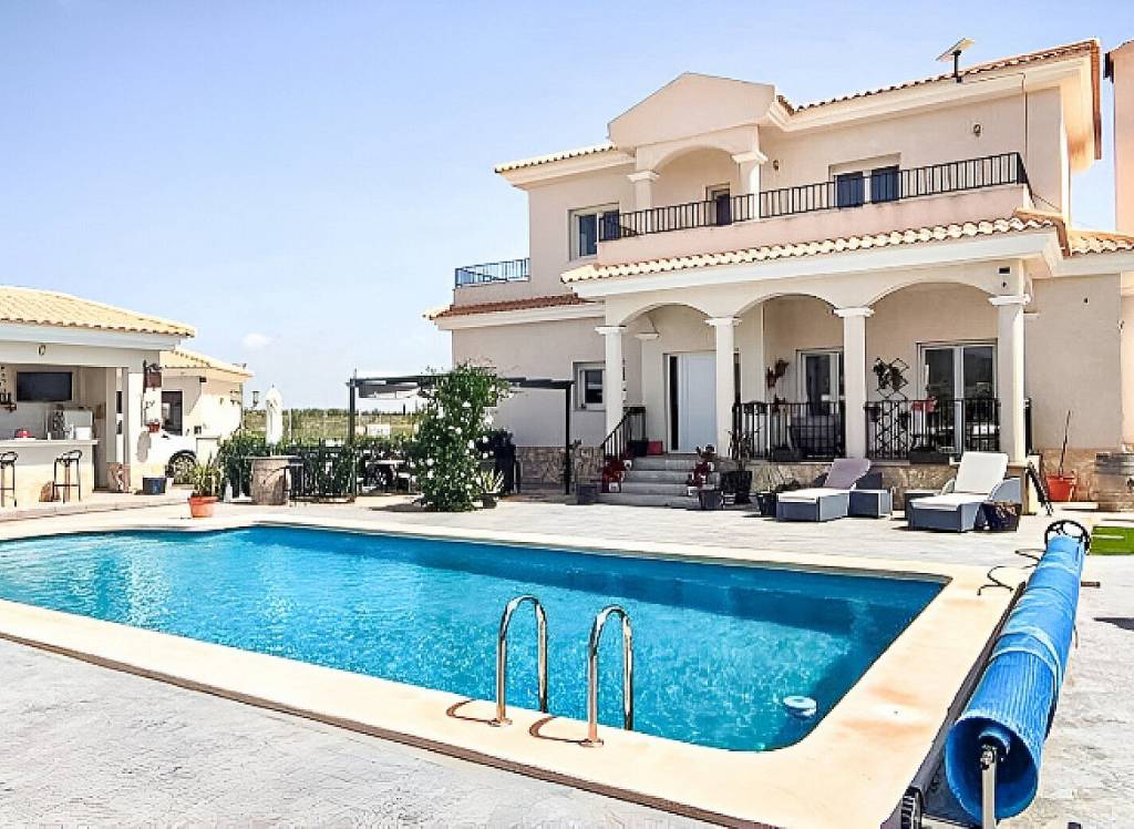 Resale - Villa - Pinoso