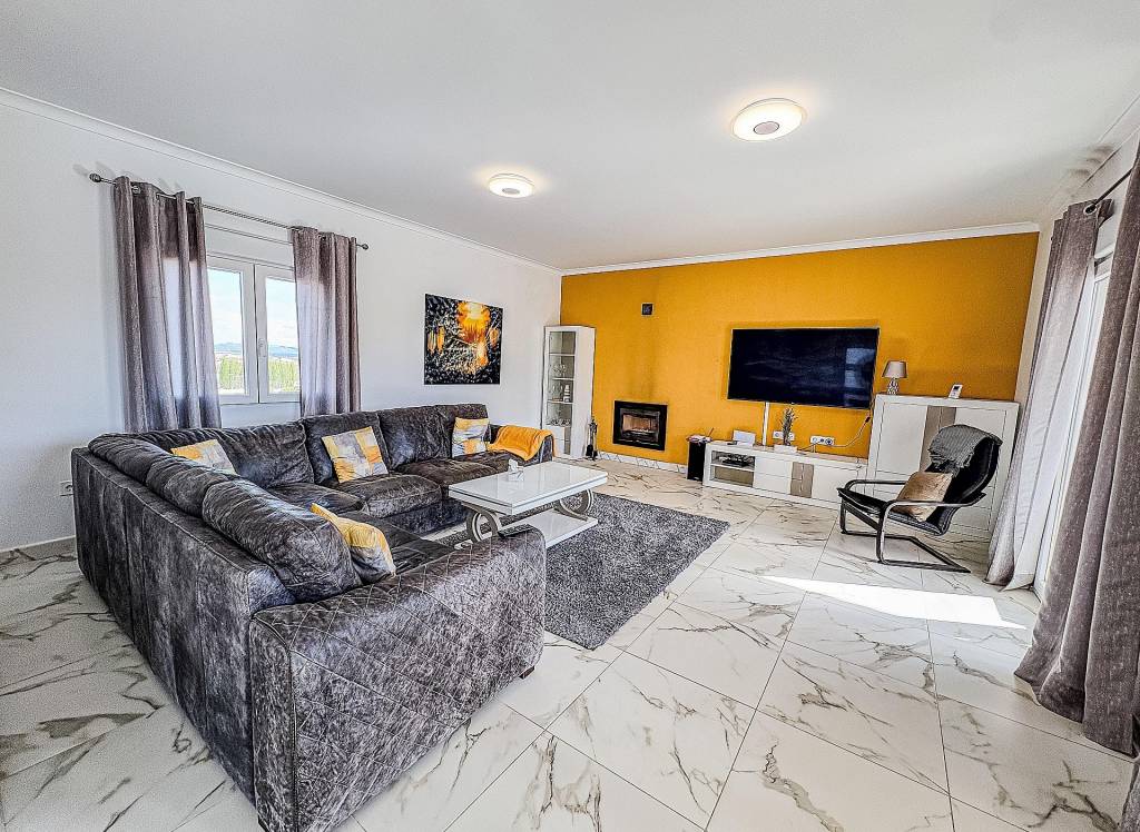 Resale - Villa - Pinoso