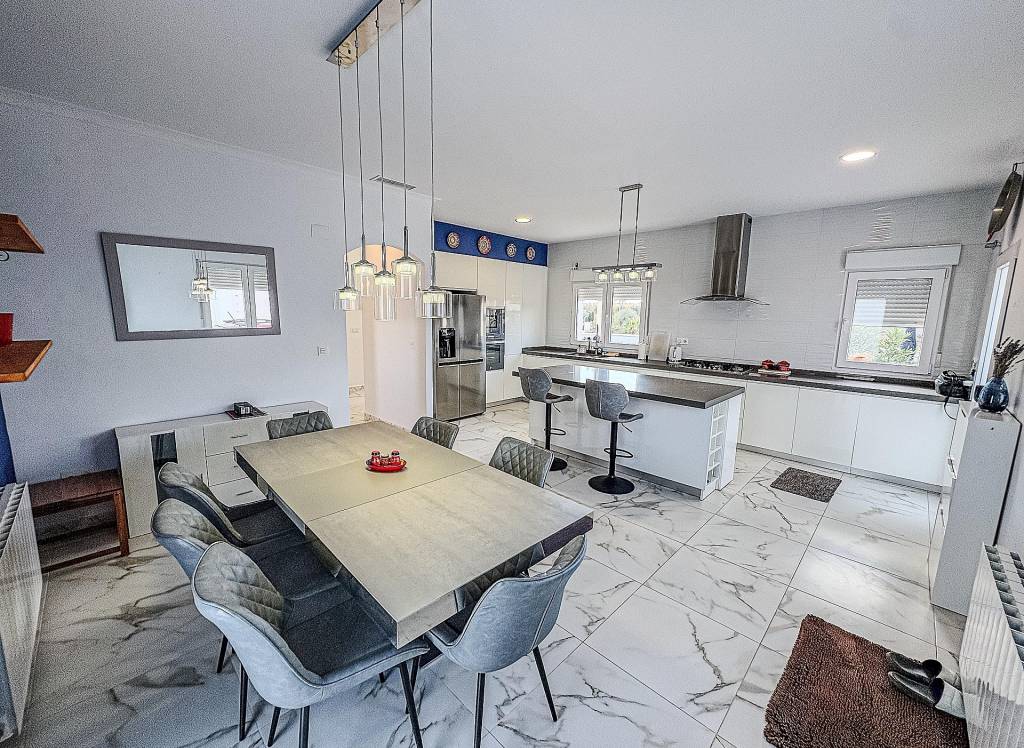 Resale - Villa - Pinoso