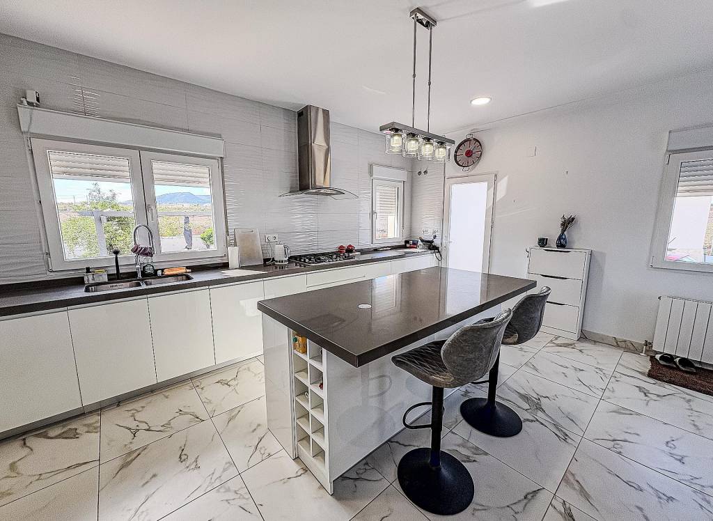 Resale - Villa - Pinoso