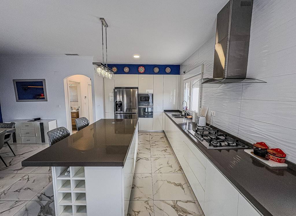 Resale - Villa - Pinoso