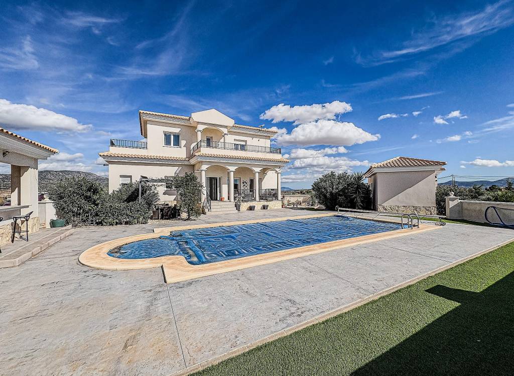 Resale - Villa - Pinoso