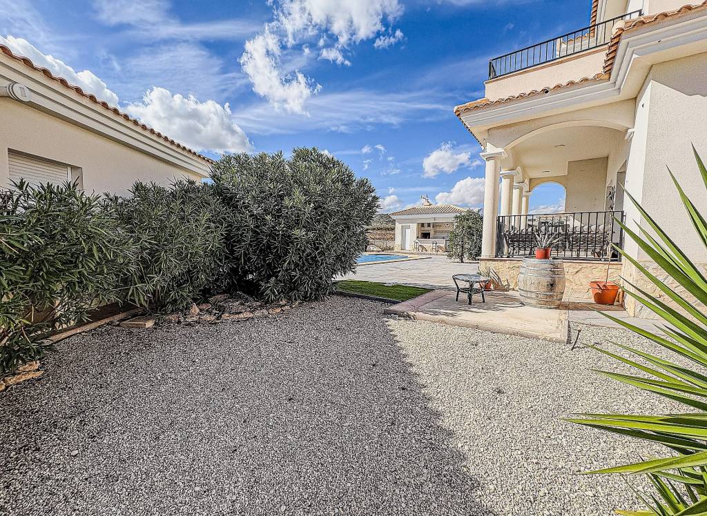 Resale - Villa - Pinoso