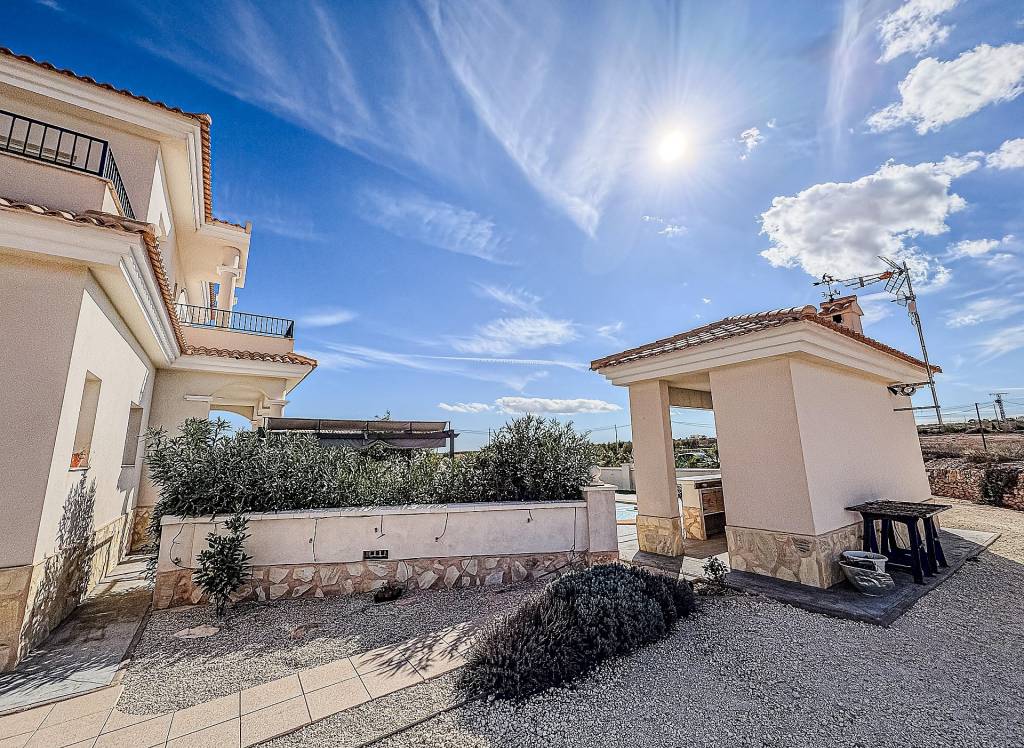 Resale - Villa - Pinoso