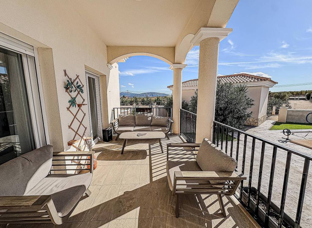 Resale - Villa - Pinoso