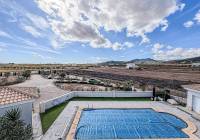 Resale - Villa - Pinoso