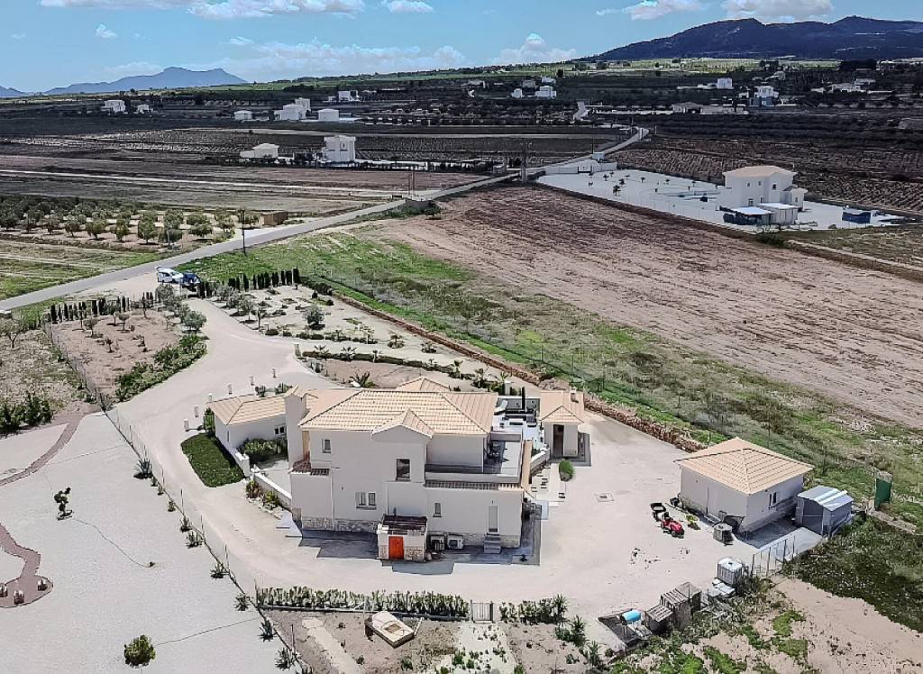 Resale - Villa - Pinoso