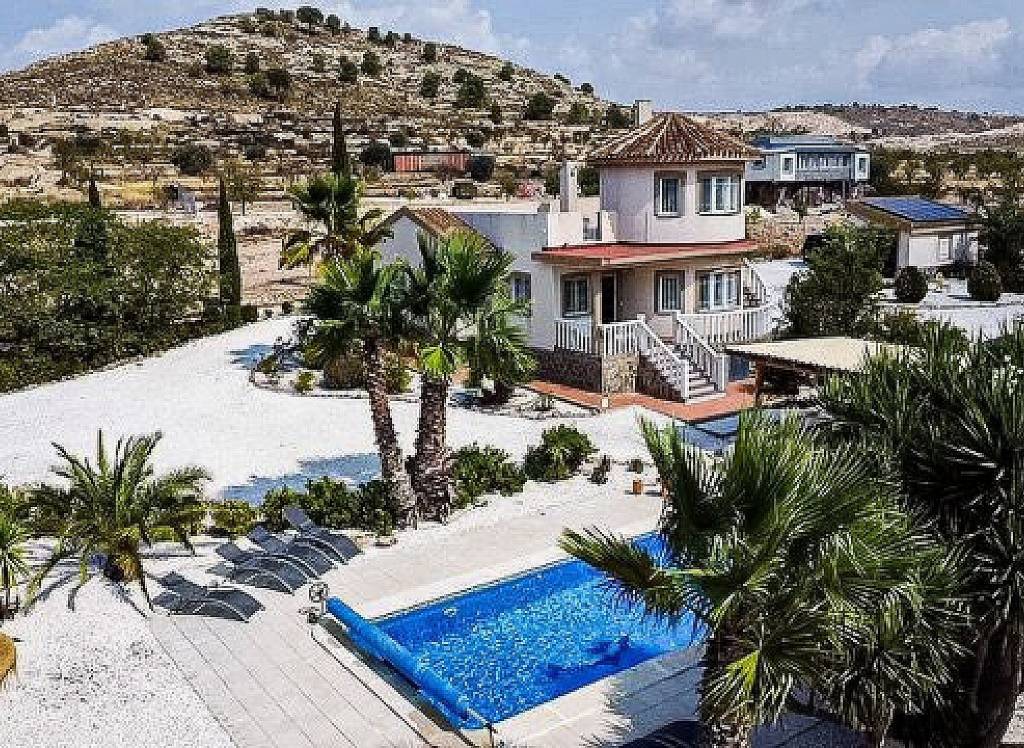 Resale - Villa - Pinoso