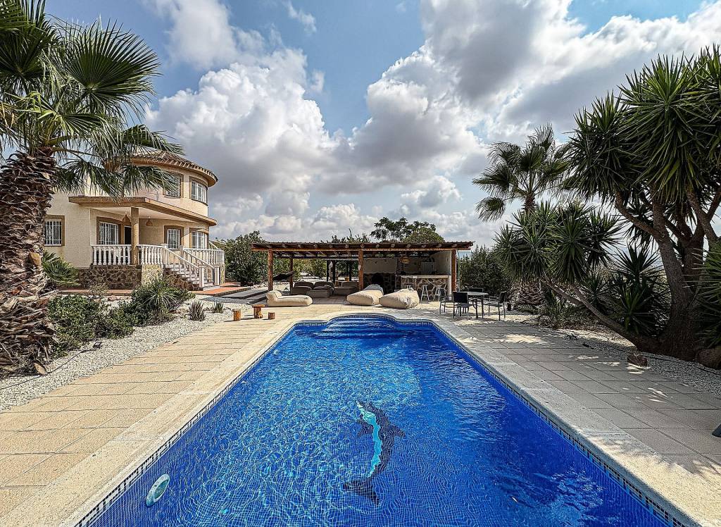 Resale - Villa - Pinoso