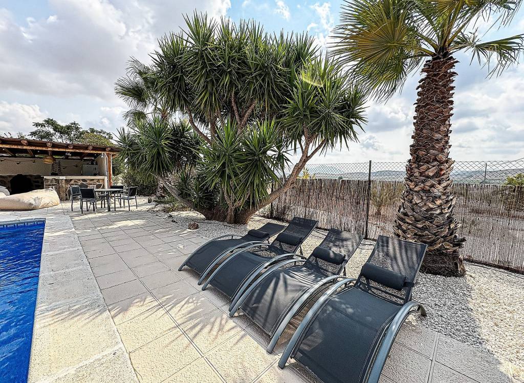 Resale - Villa - Pinoso