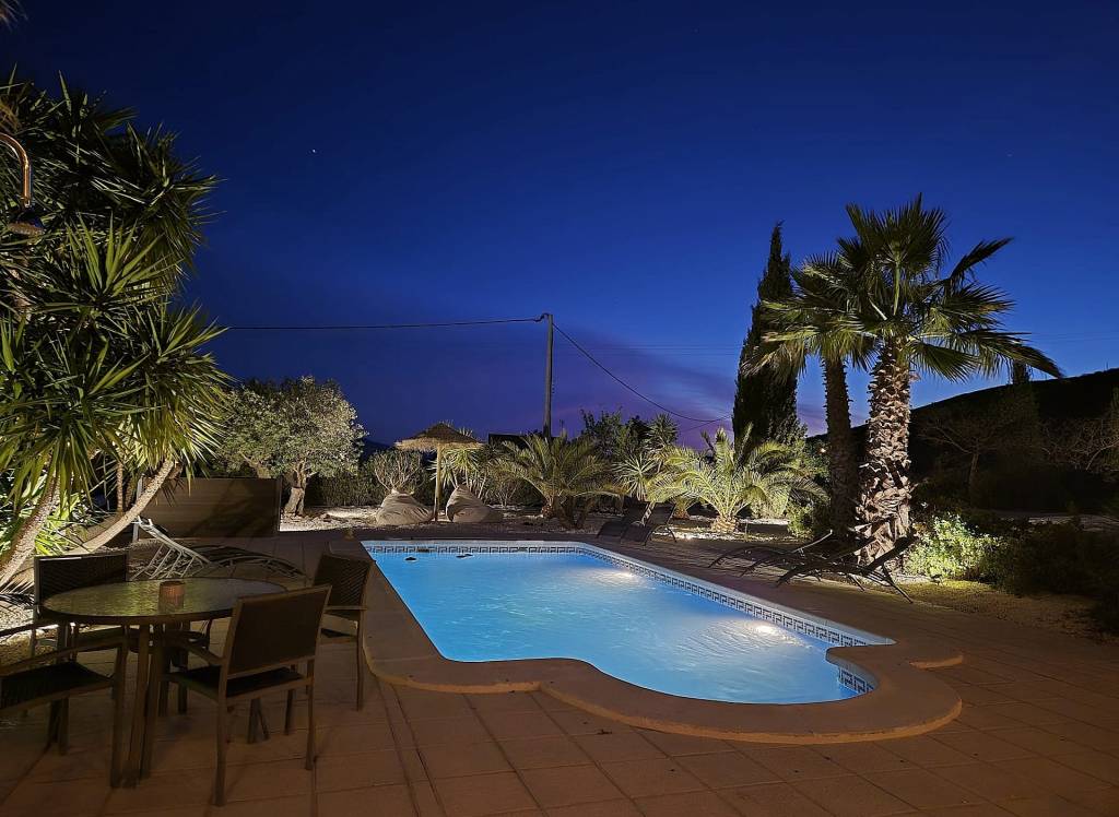 Resale - Villa - Pinoso