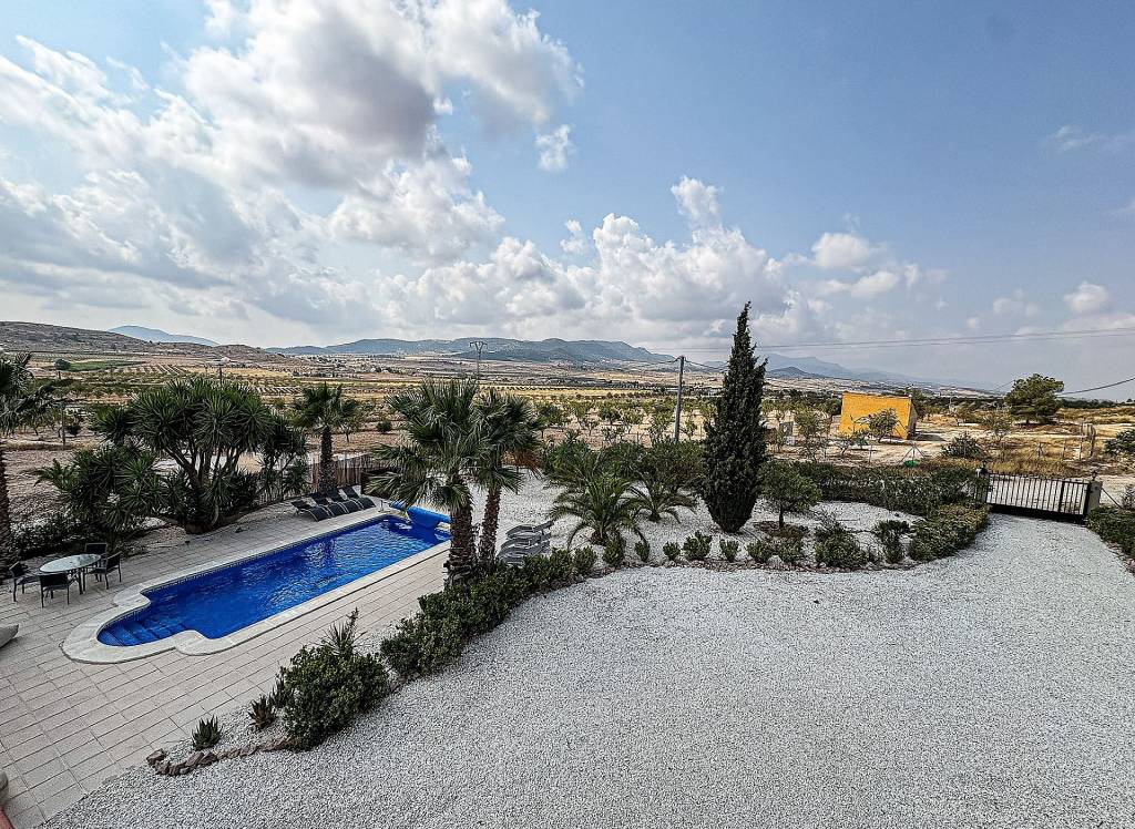 Resale - Villa - Pinoso