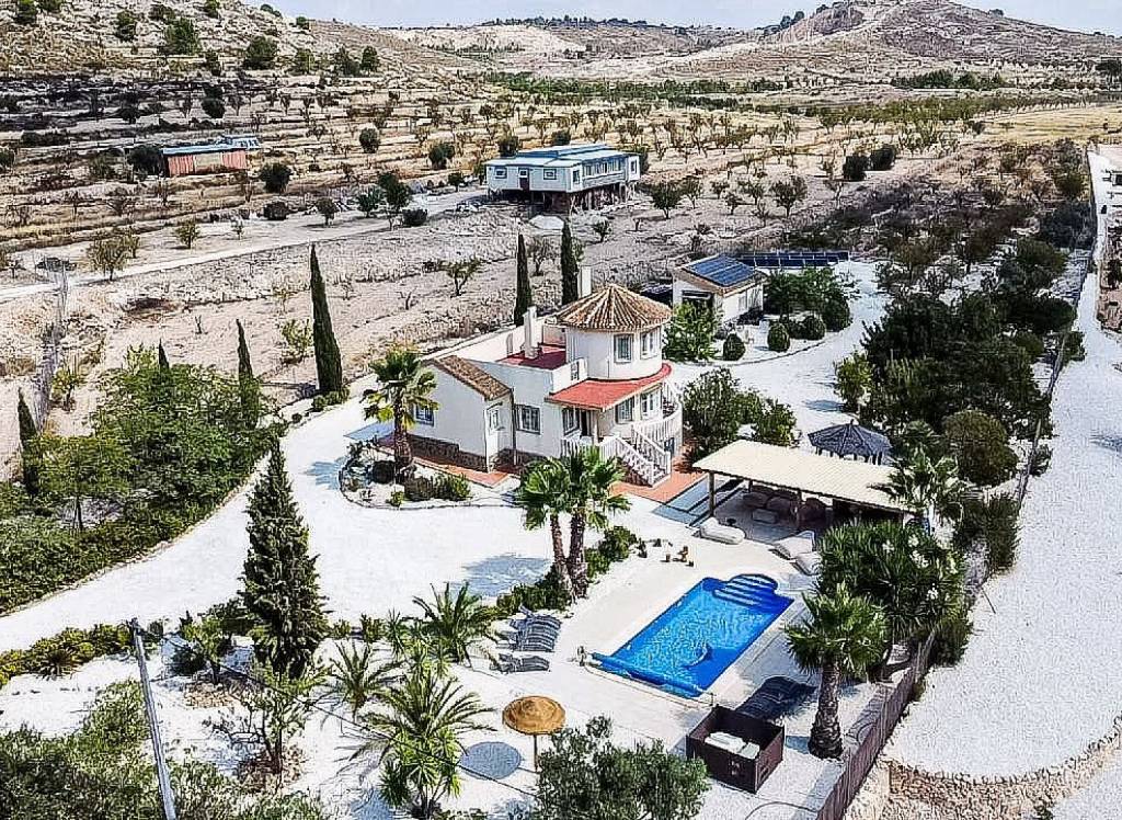 Resale - Villa - Pinoso