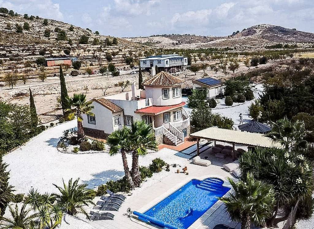 Resale - Villa - Pinoso