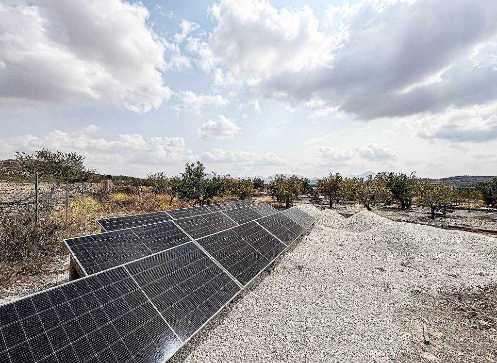 Resale - Villa - Pinoso