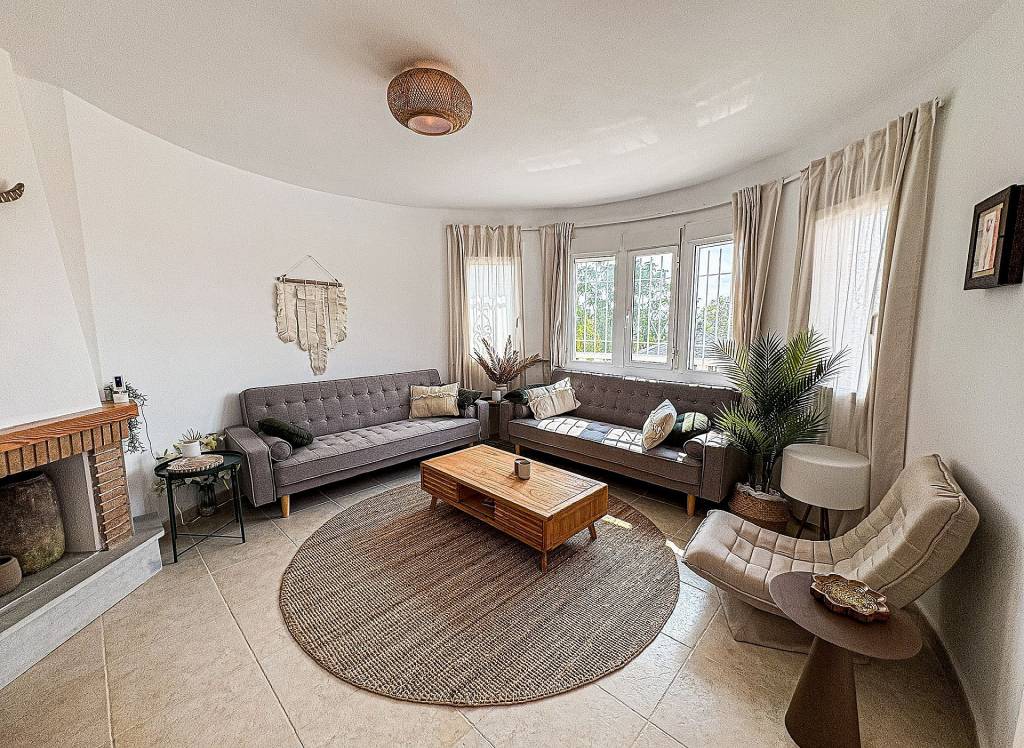 Resale - Villa - Pinoso