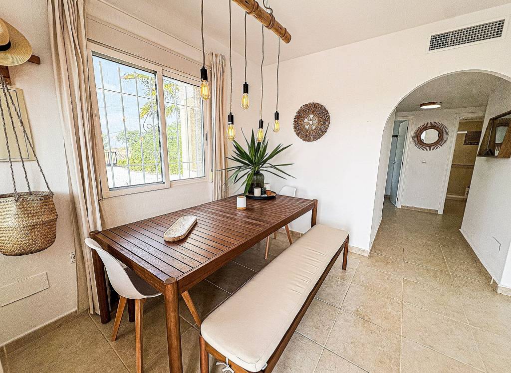 Resale - Villa - Pinoso