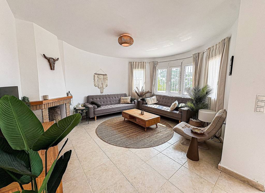 Resale - Villa - Pinoso