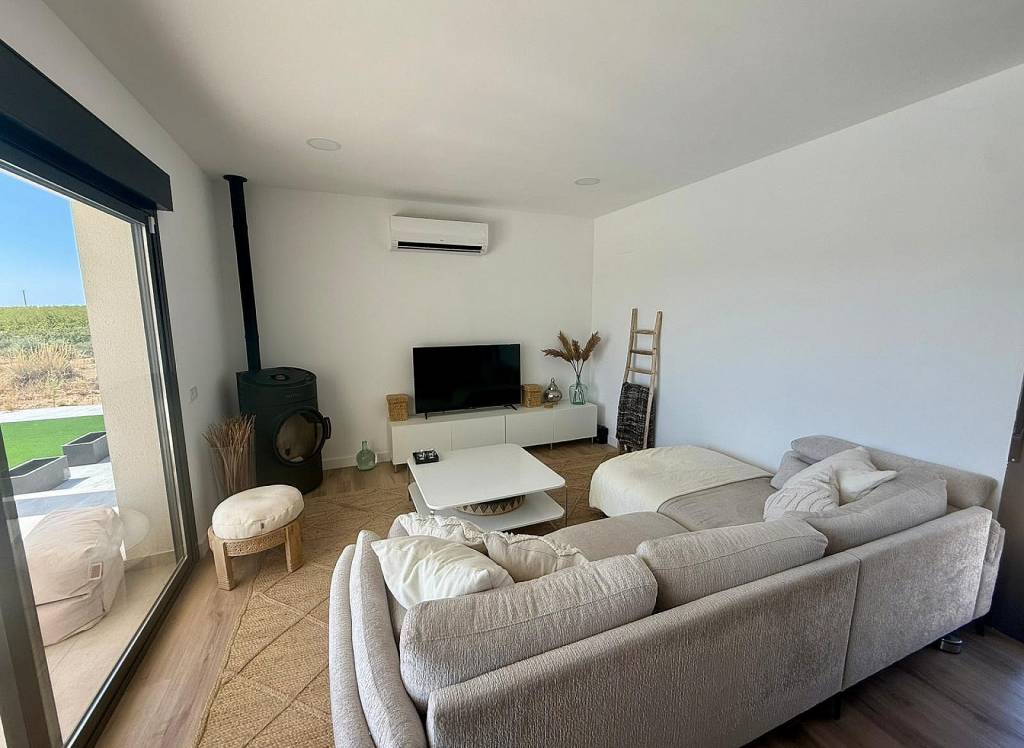 Resale - Villa - Pinoso