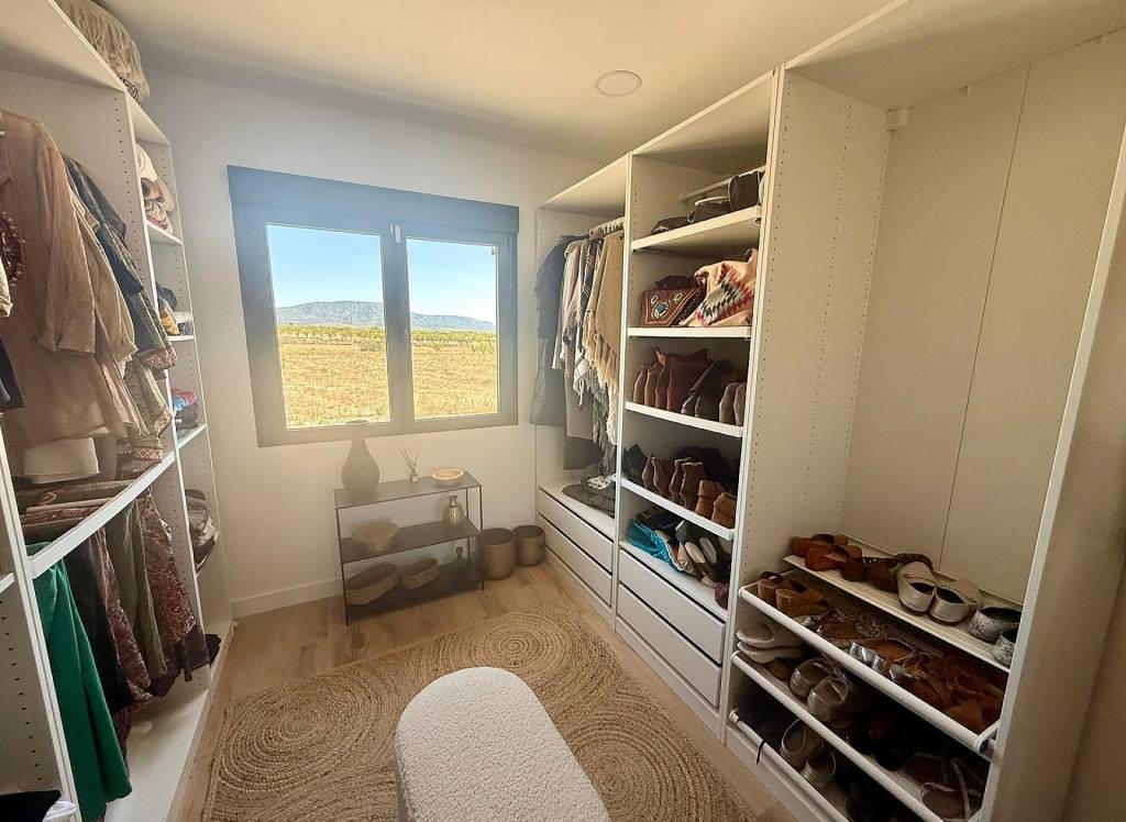 Resale - Villa - Pinoso