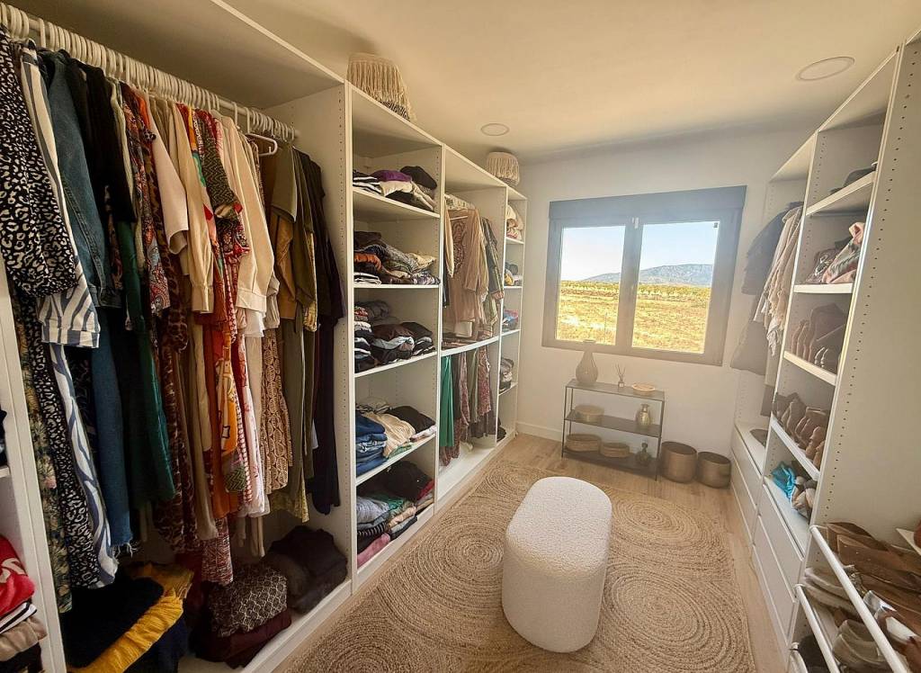 Resale - Villa - Pinoso