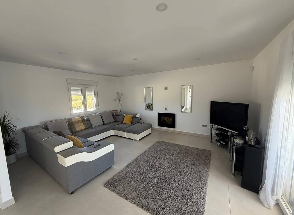 Resale - Villa - Pinoso