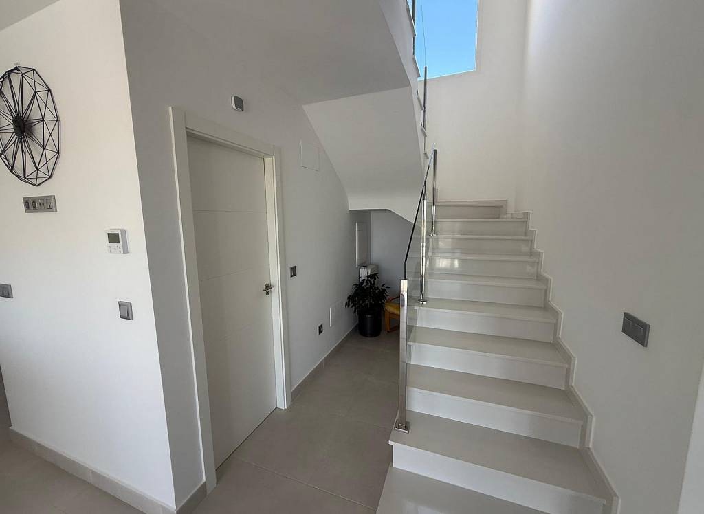 Resale - Villa - Pinoso