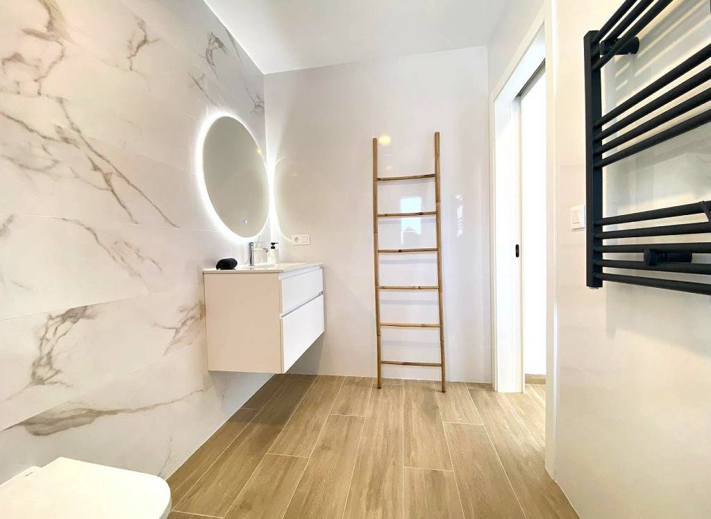 Resale - Villa - Pinoso