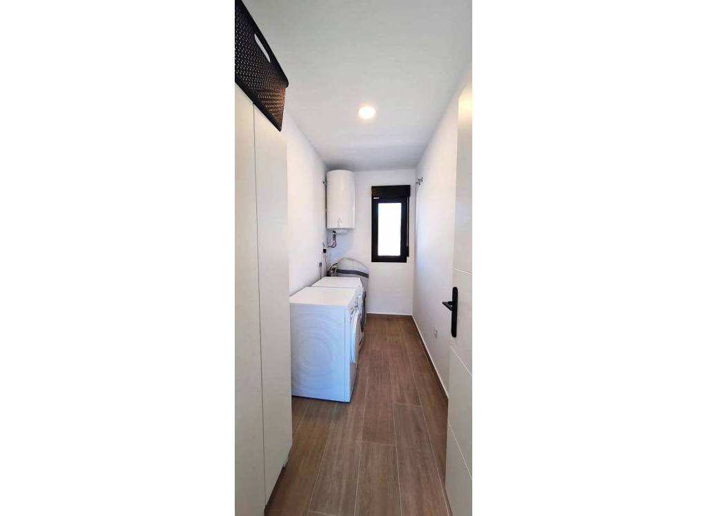 Resale - Villa - Pinoso