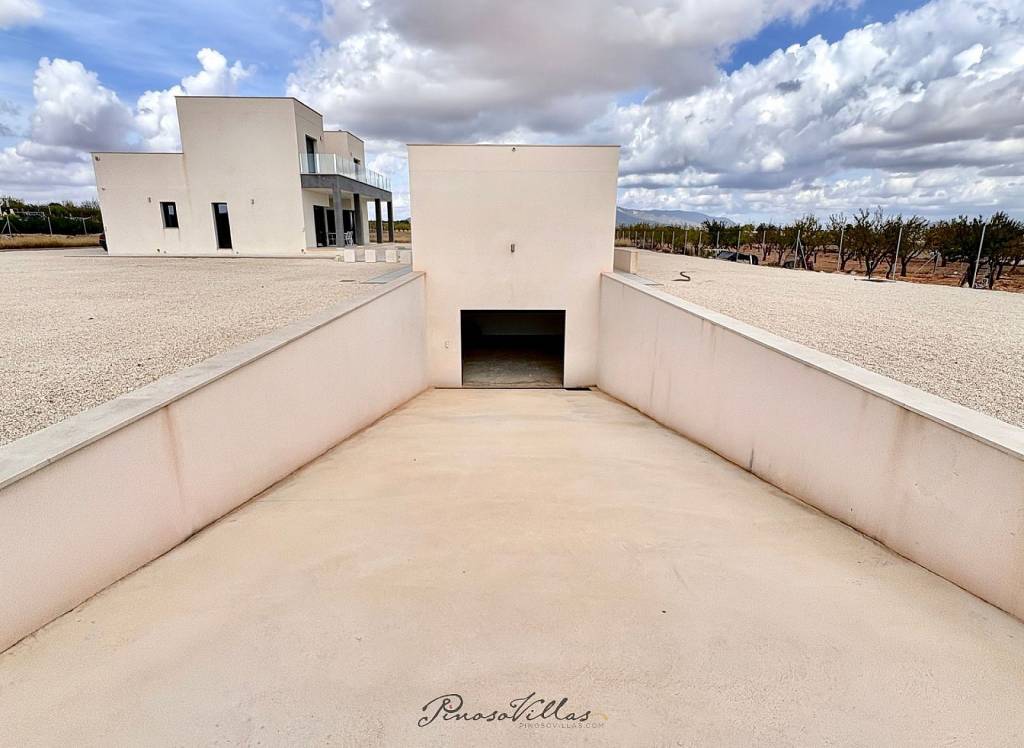 Resale - Villa - Pinoso