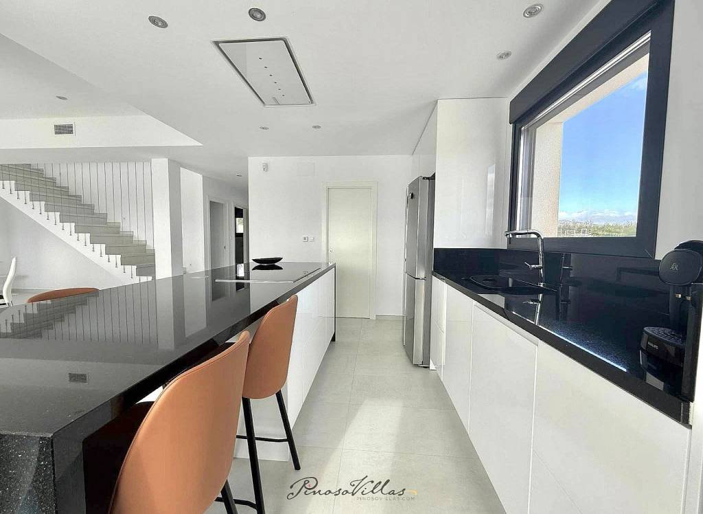 Resale - Villa - Pinoso