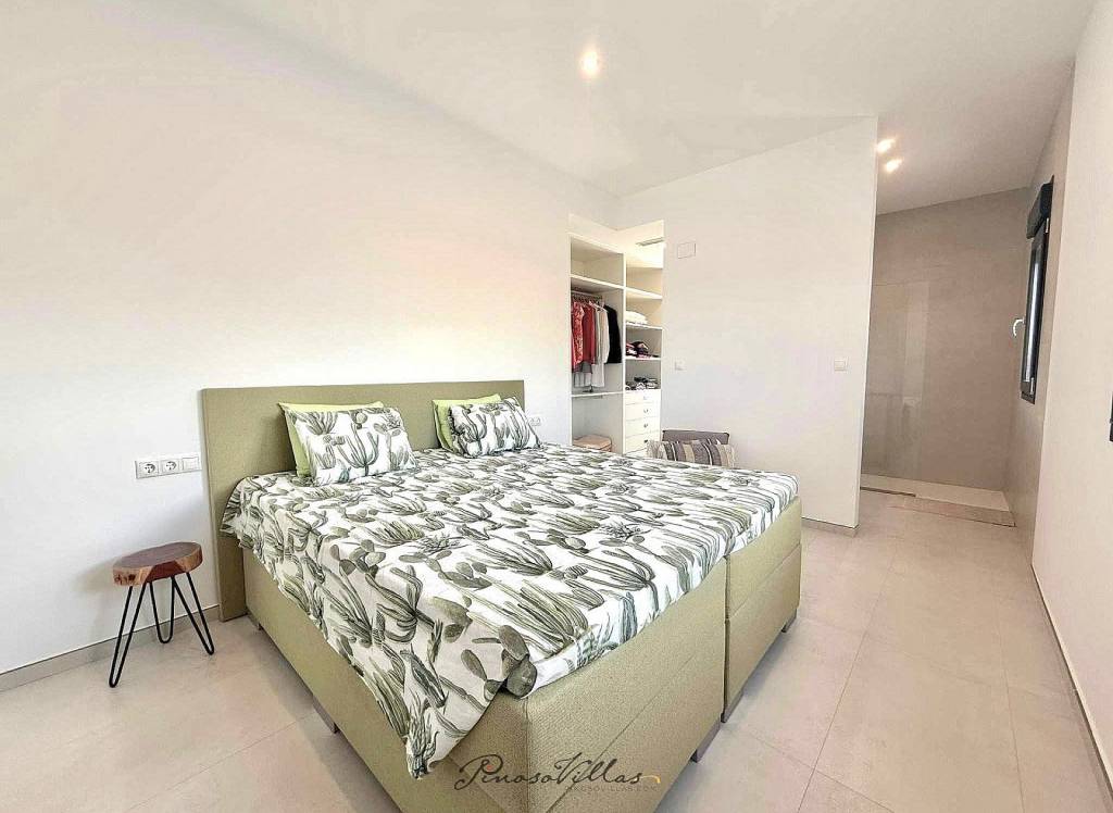 Resale - Villa - Pinoso