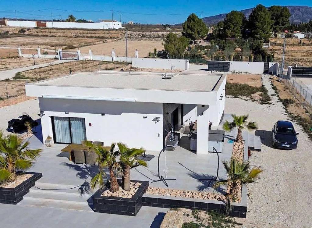 Resale - Villa - Pinoso