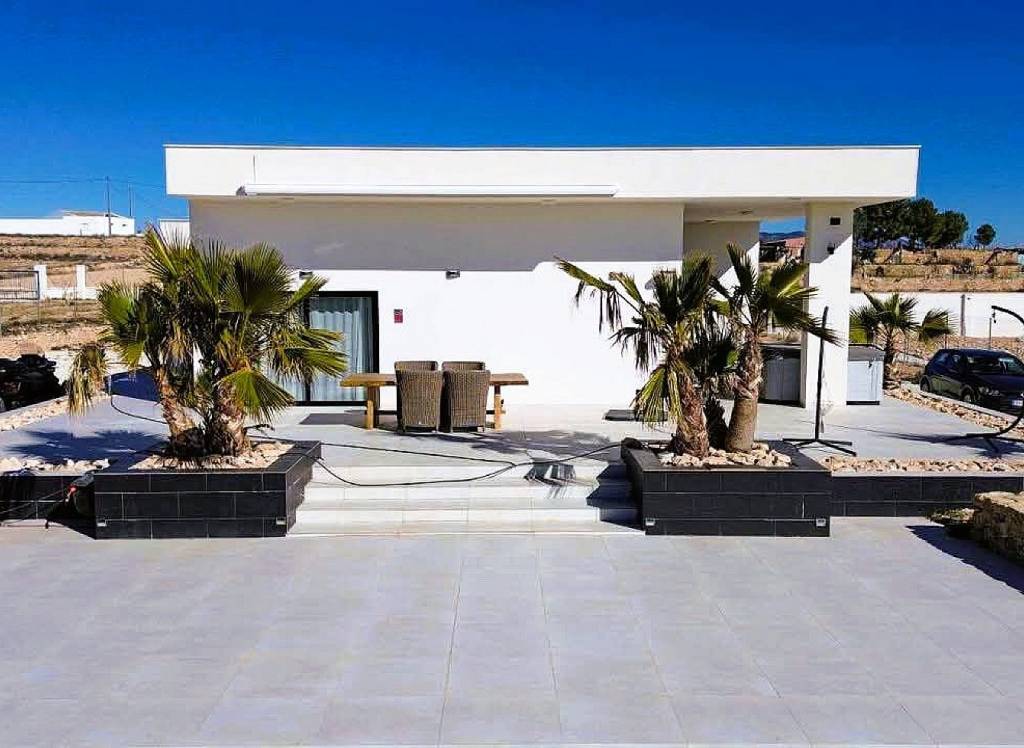 Resale - Villa - Pinoso