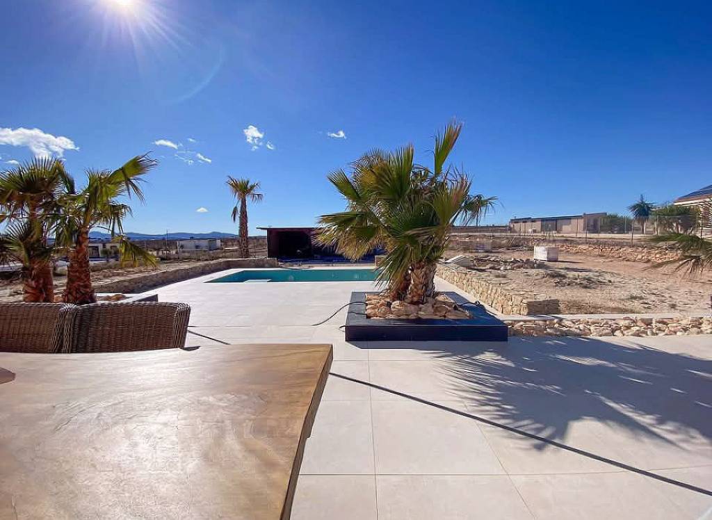 Resale - Villa - Pinoso