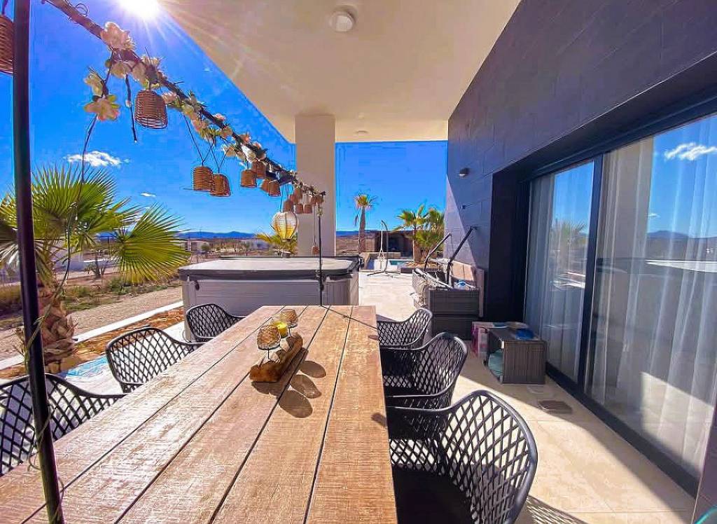 Resale - Villa - Pinoso