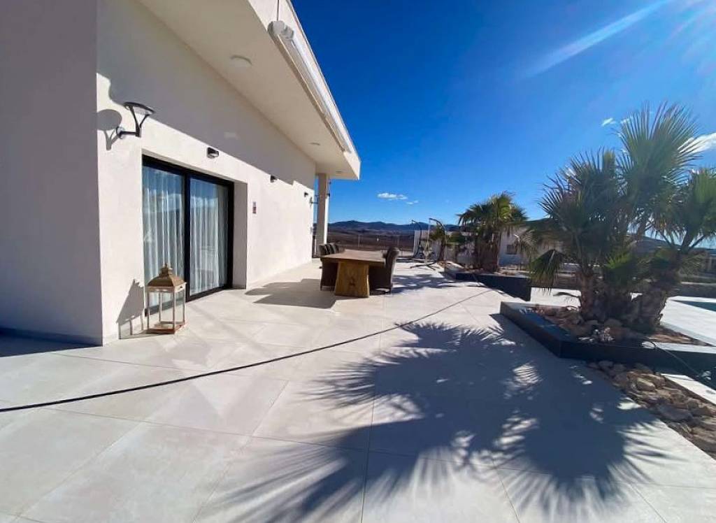 Resale - Villa - Pinoso