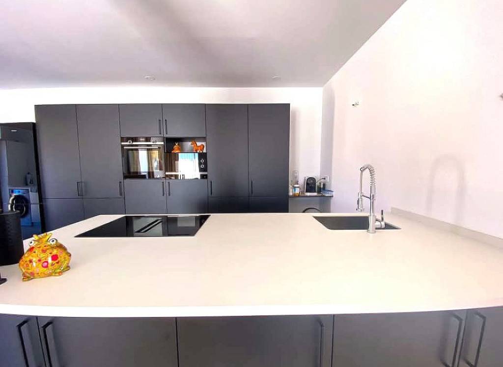 Resale - Villa - Pinoso