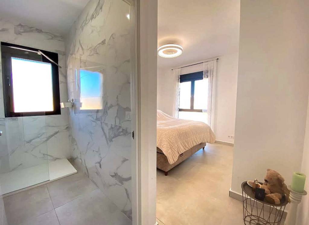 Resale - Villa - Pinoso