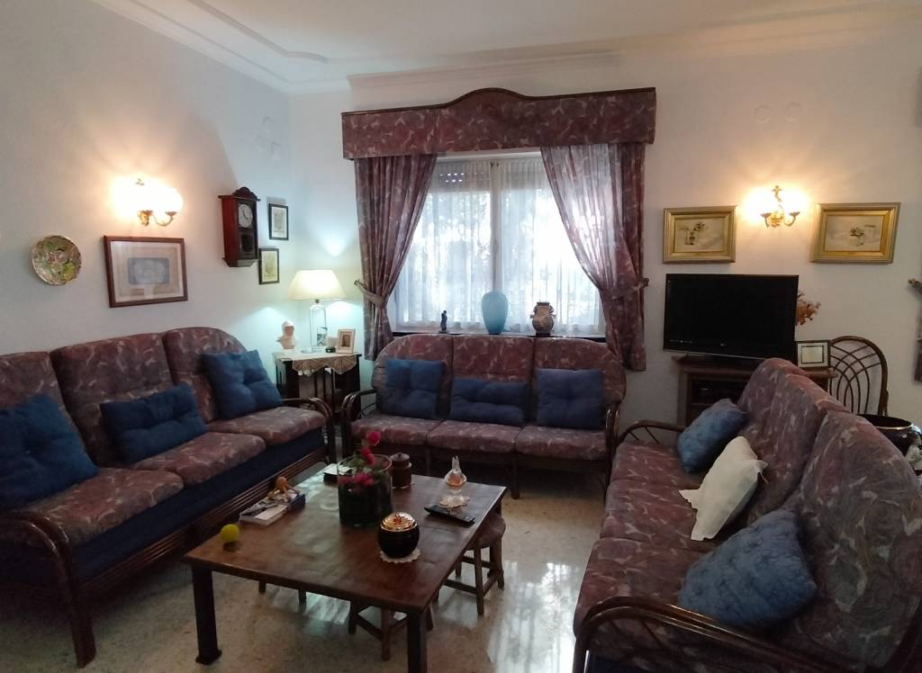 Resale - Villa - Sax - Rural location