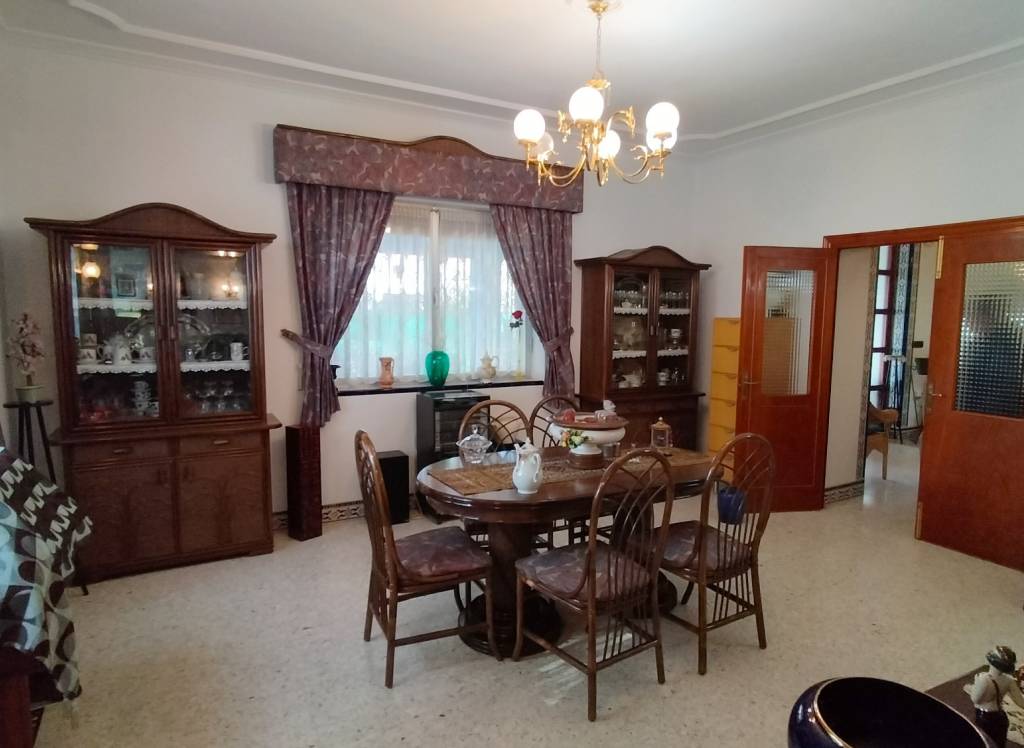 Resale - Villa - Sax - Rural location