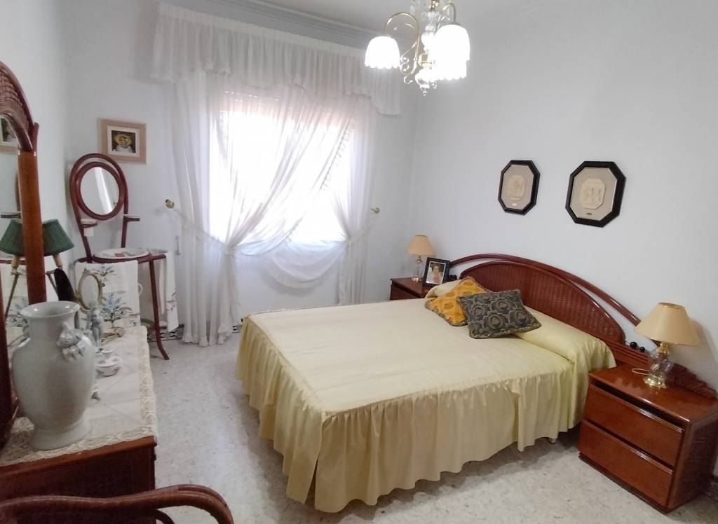 Resale - Villa - Sax - Rural location