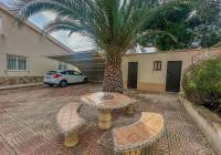 Resale - Villa - Sax