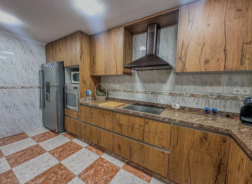 Resale - Villa - Sax