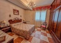 Resale - Villa - Sax