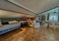 Resale - Villa - Sax