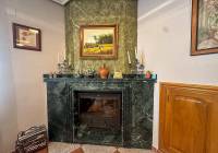 Resale - Villa - Sax