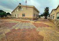 Resale - Villa - Sax